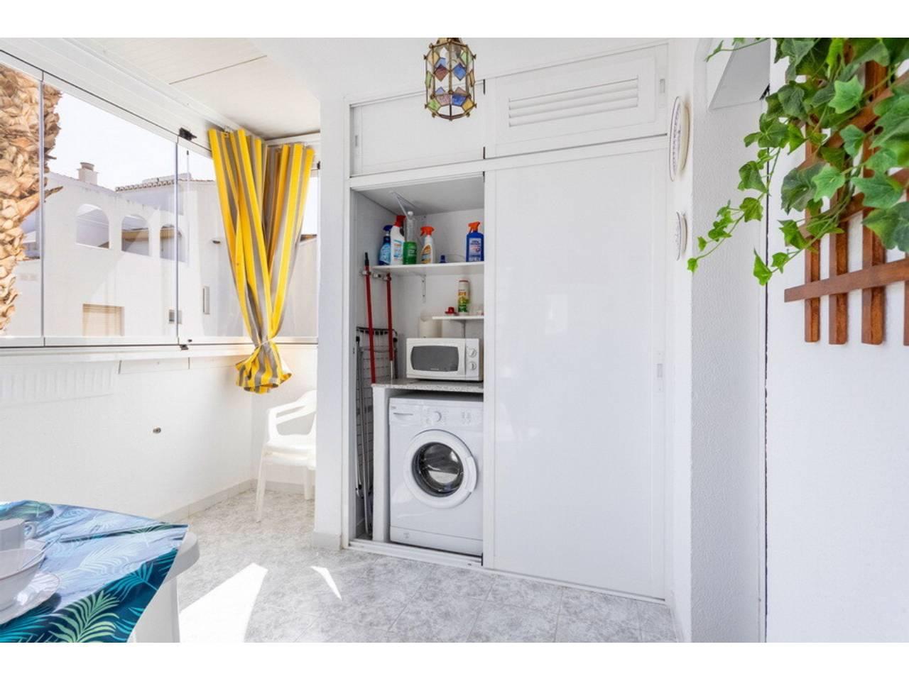 Flat for Sale in Almuñécar