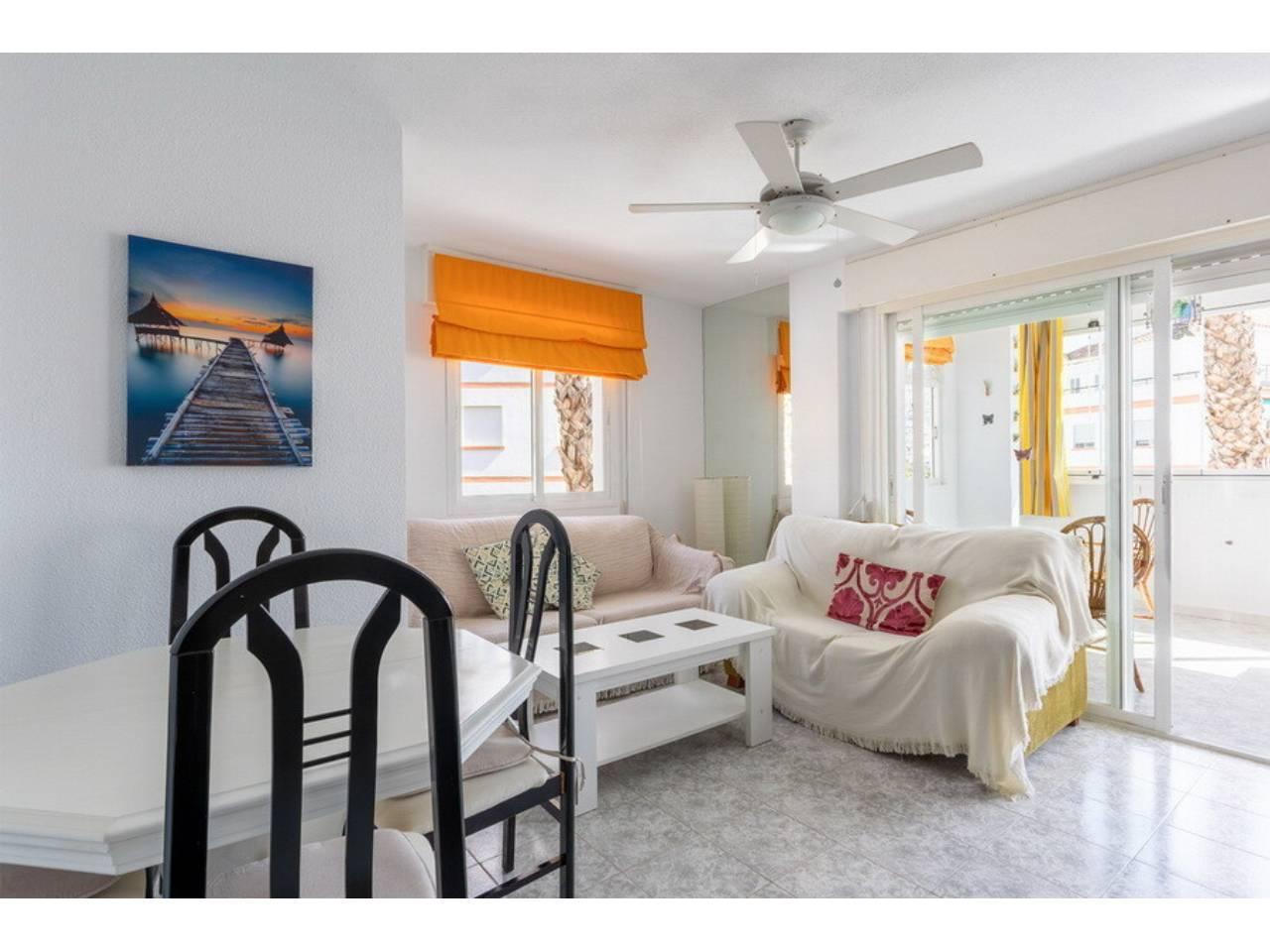 Flat for Sale in Almuñécar