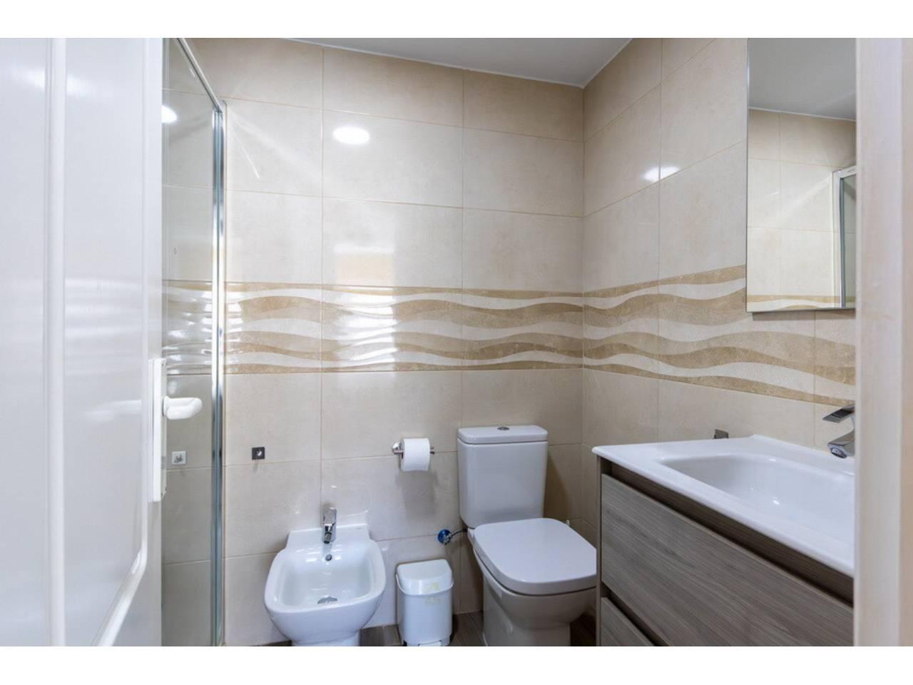 Flat for Sale in Almuñécar