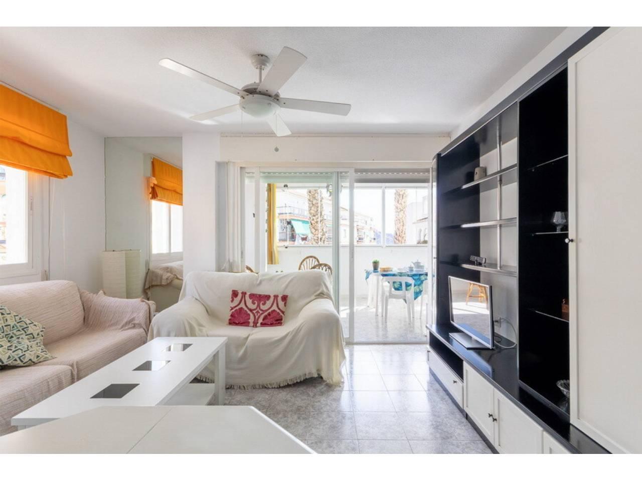 Flat for Sale in Almuñécar