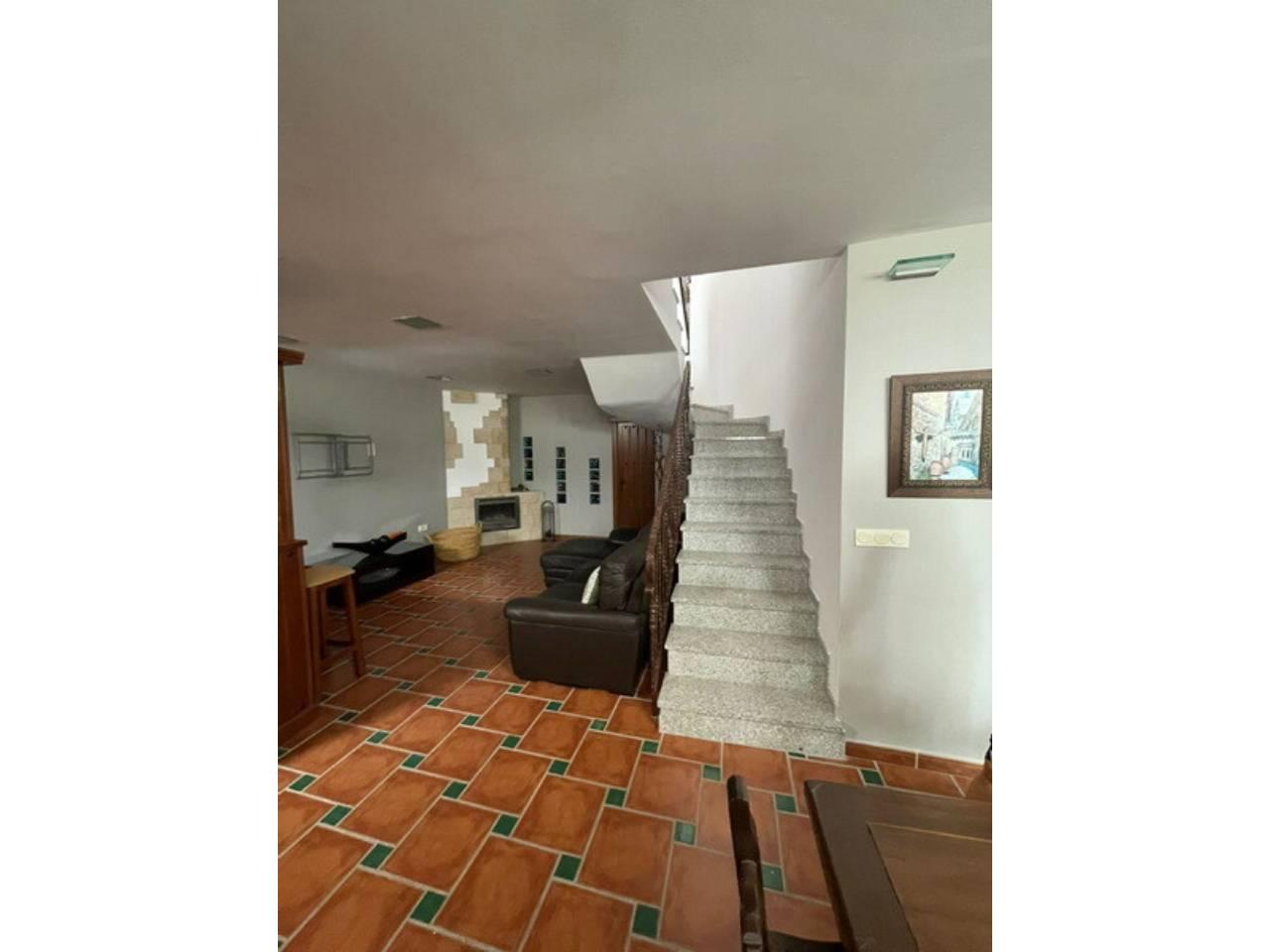 Chalet for Rent in Almuñécar