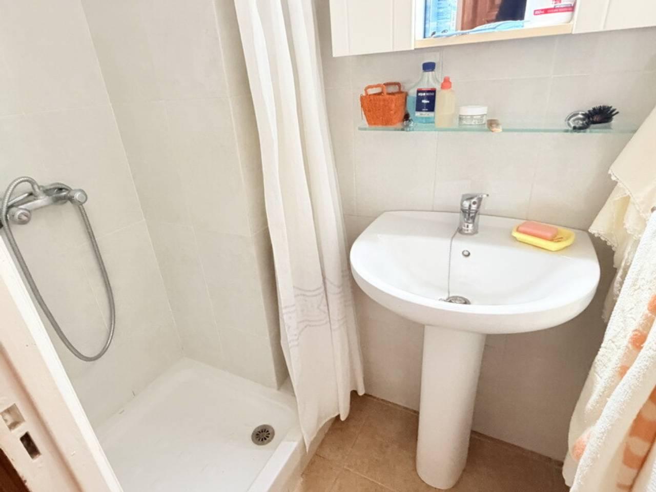 Flat for Sale in Almuñécar