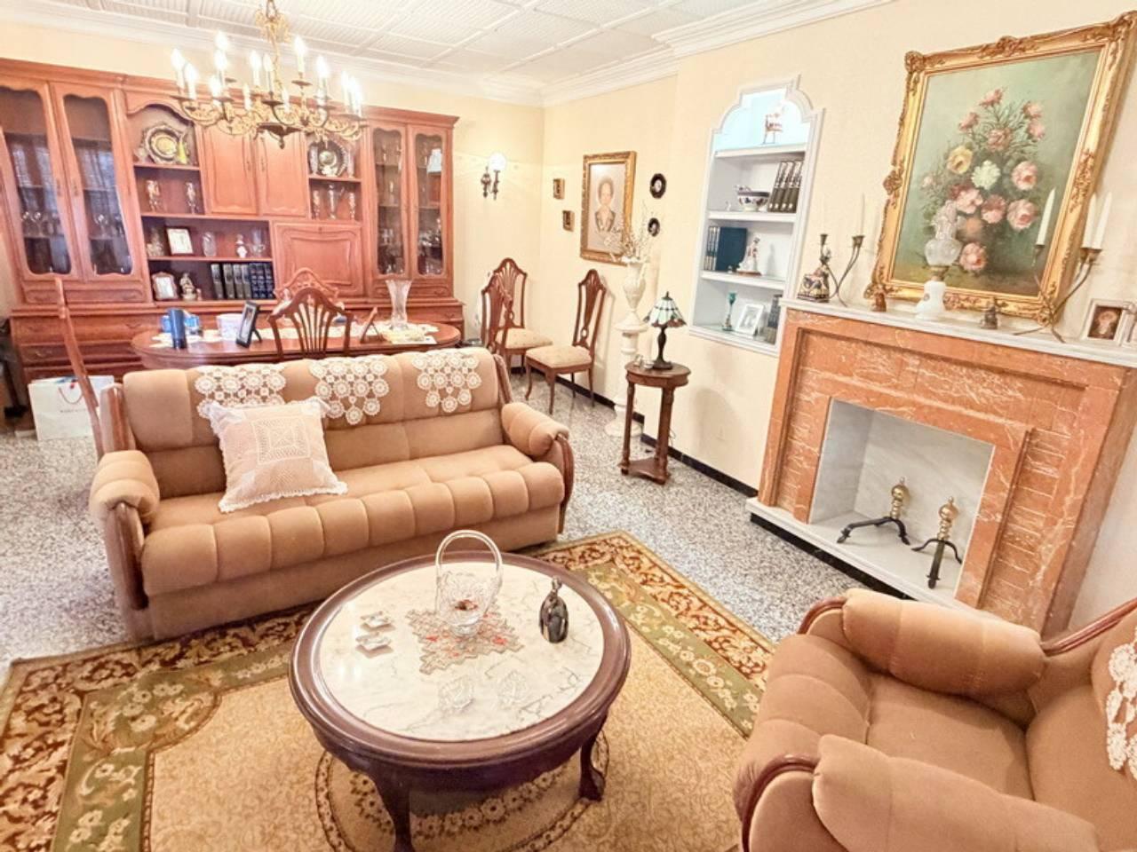 Flat for Sale in Almuñécar