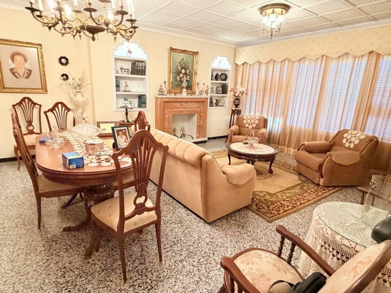 Flat for Sale in Almuñécar