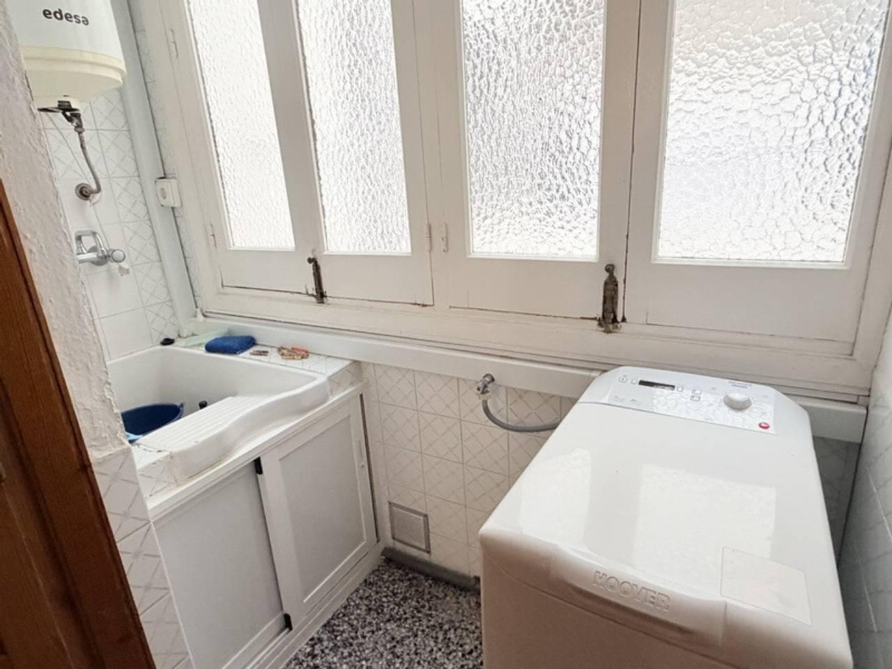Flat for Sale in Almuñécar