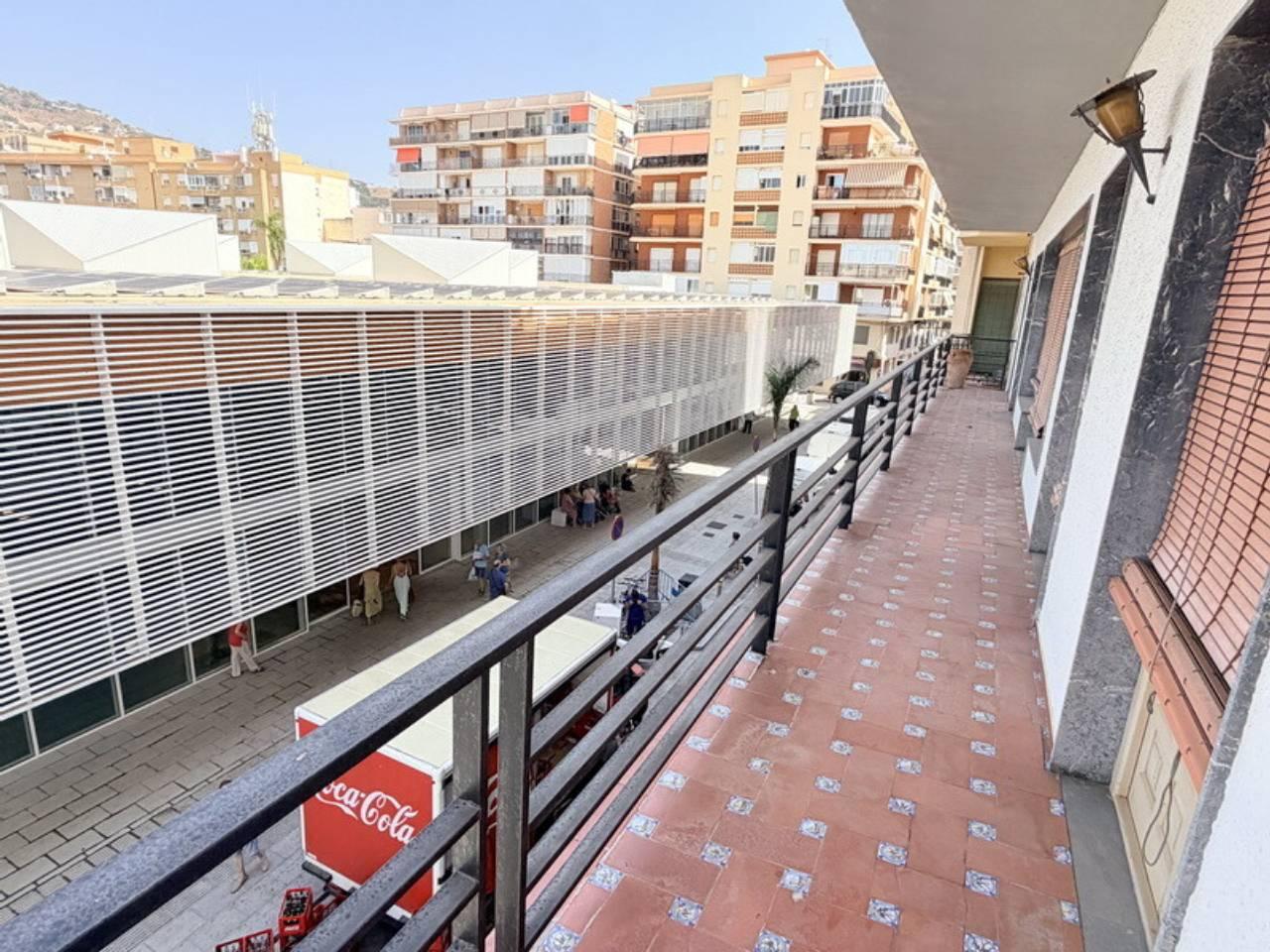Flat for Sale in Almuñécar