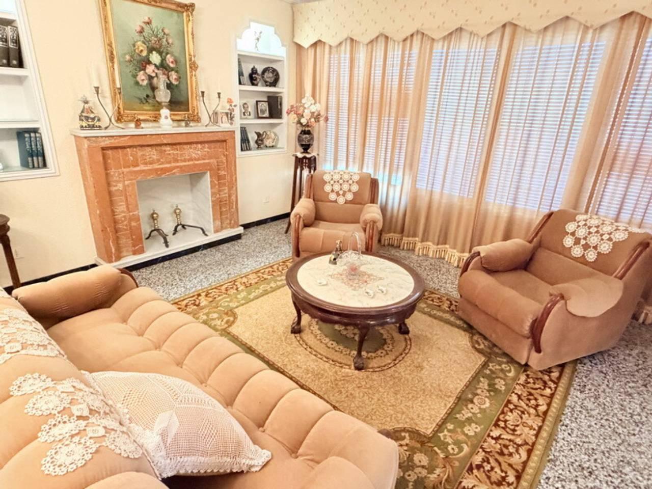 Flat for Sale in Almuñécar