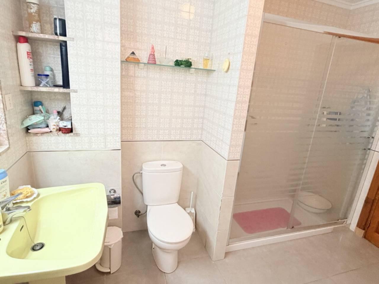 Flat for Sale in Almuñécar