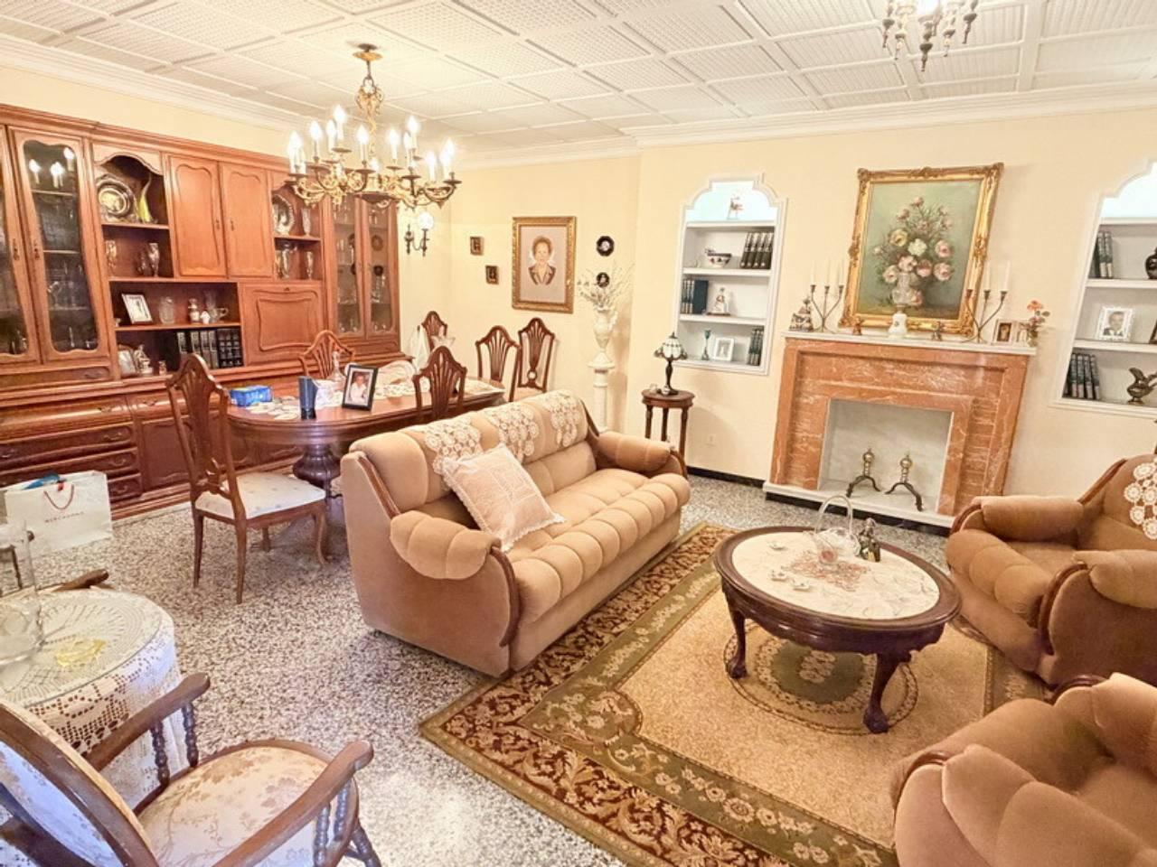 Flat for Sale in Almuñécar