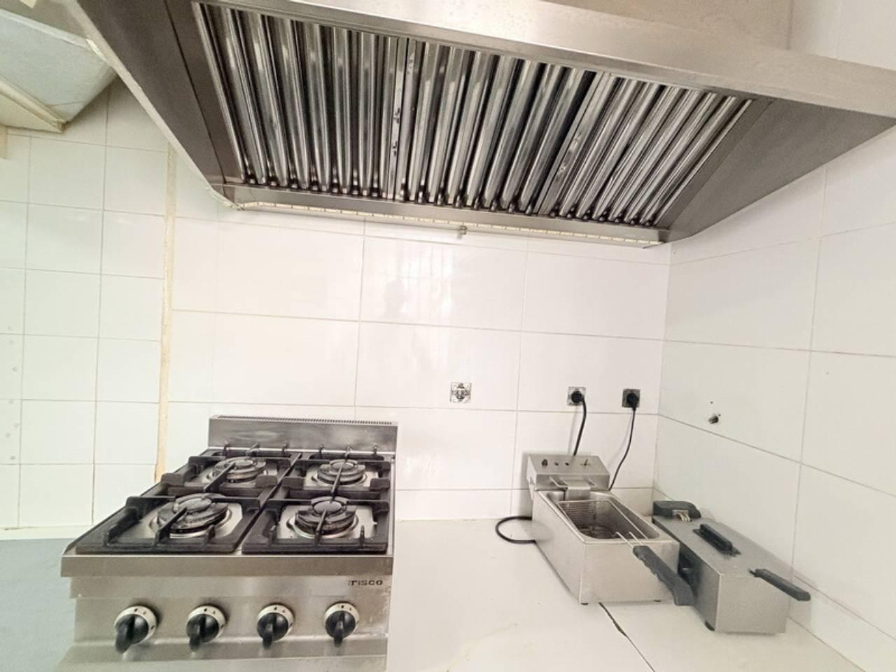 Premise for Rent in Almuñécar