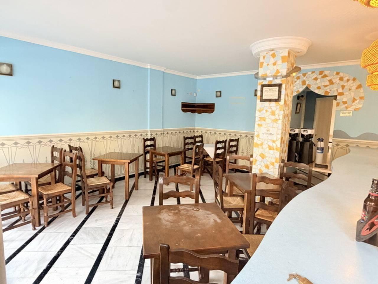 Premise for Rent in Almuñécar