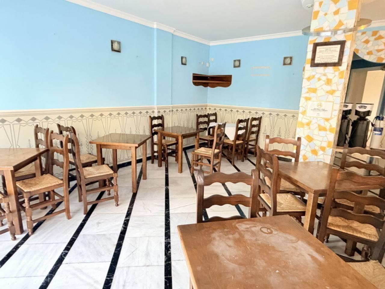 Premise for Rent in Almuñécar