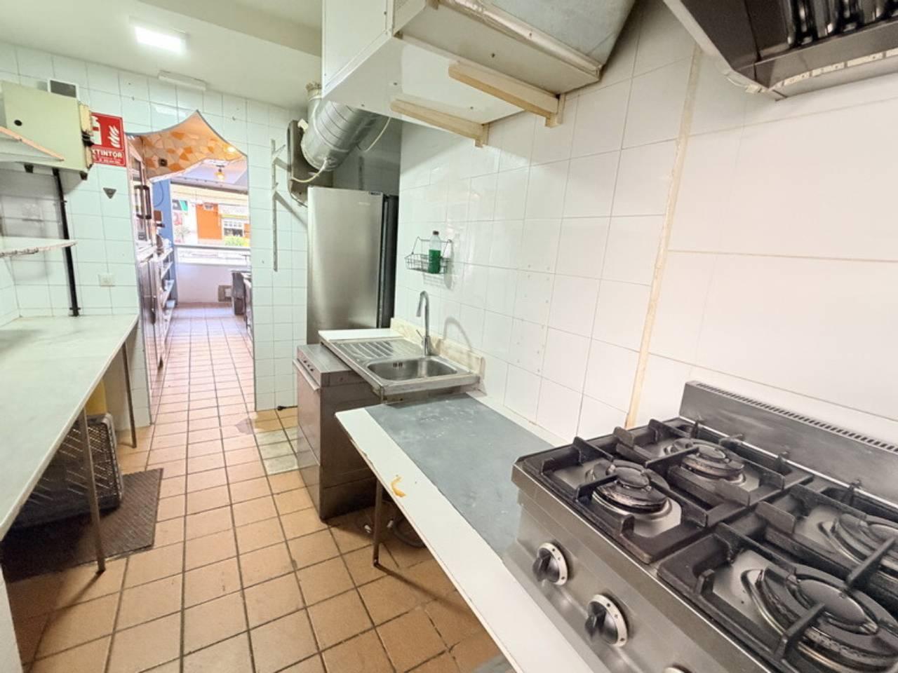 Premise for Rent in Almuñécar
