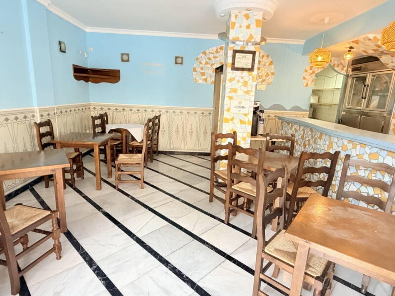 Premise for Rent in Almuñécar