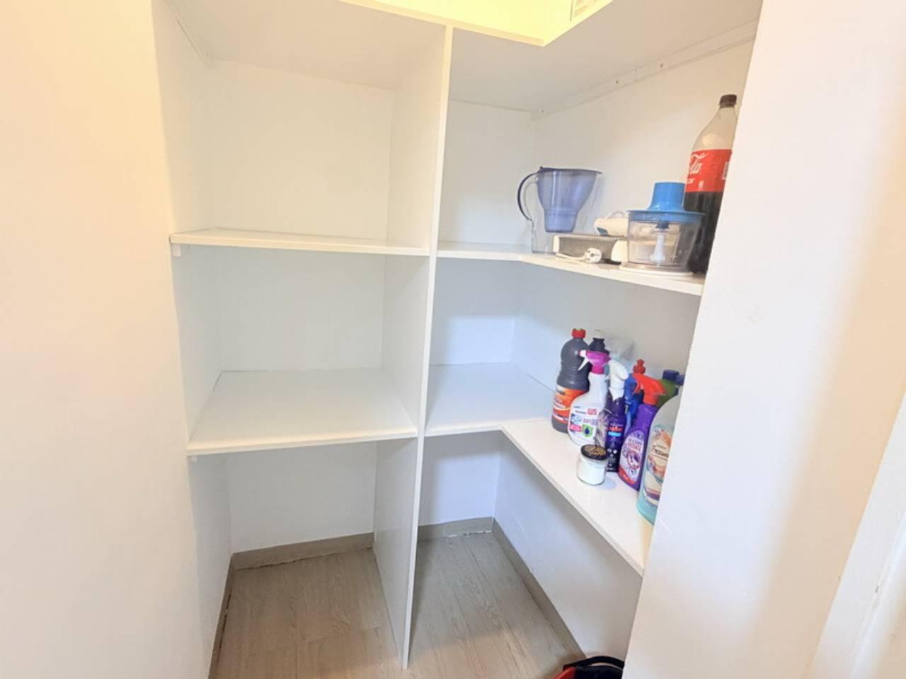 Flat for Sale in Almuñécar