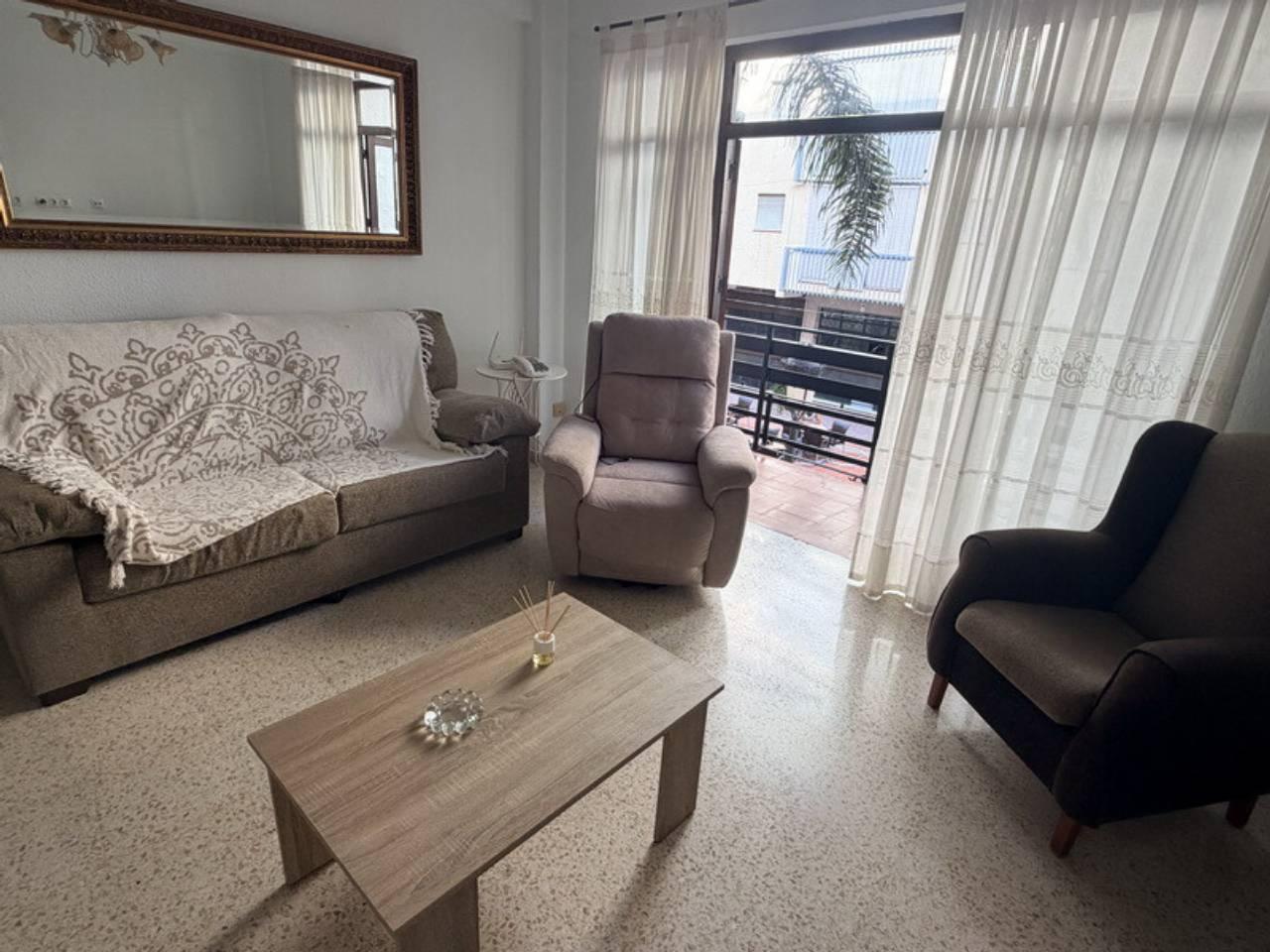 Flat for Sale in Almuñécar