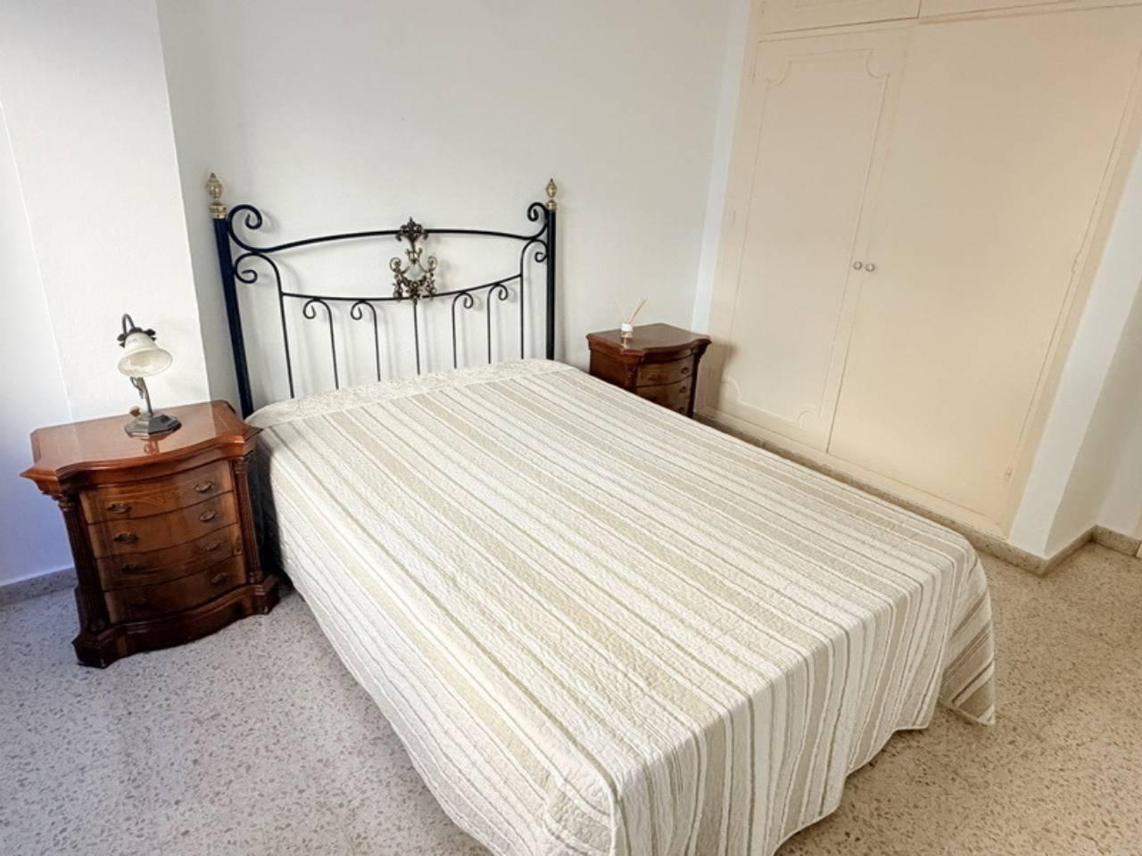Flat for Sale in Almuñécar