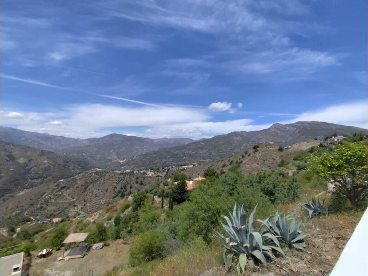 Villa for Sale in Almuñécar