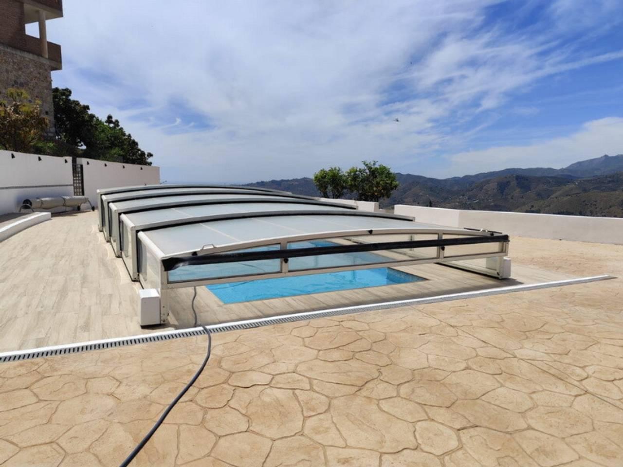 Villa for Sale in Almuñécar