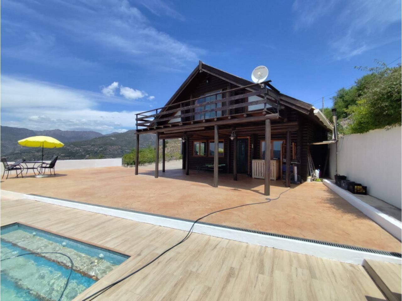 Villa for Sale in Almuñécar
