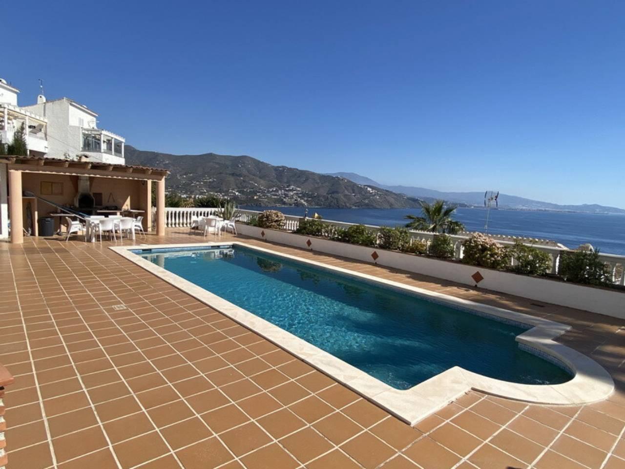 Apartamento en Venta en Almuñécar