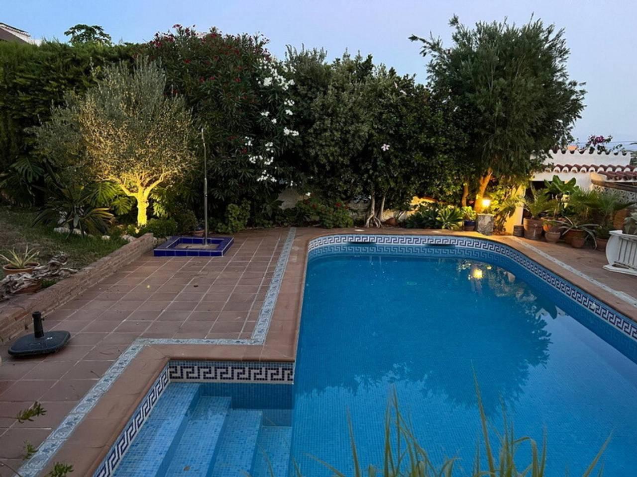 Chalet en Venta en Almuñécar