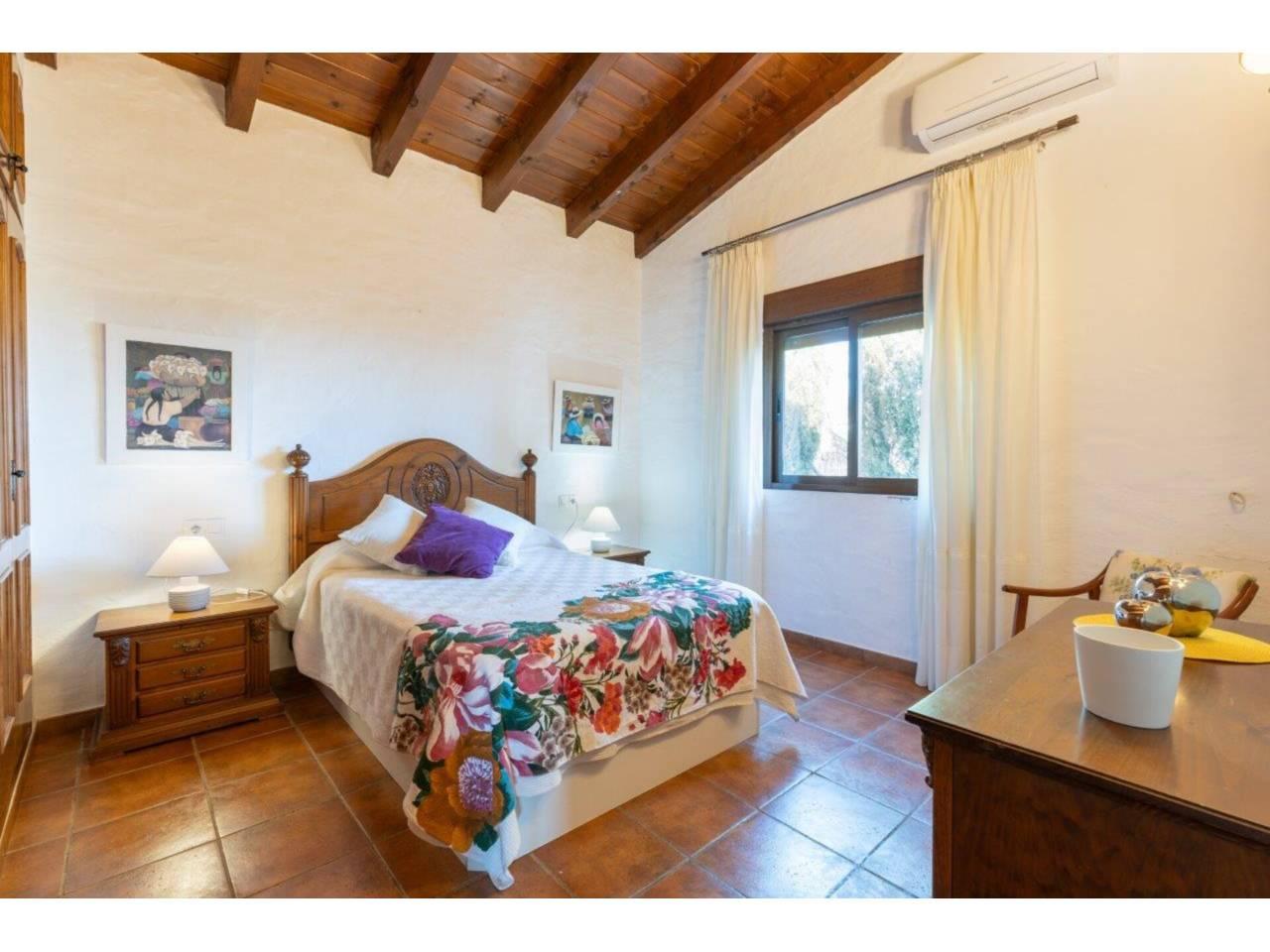 Chalet for Sale in Almuñécar