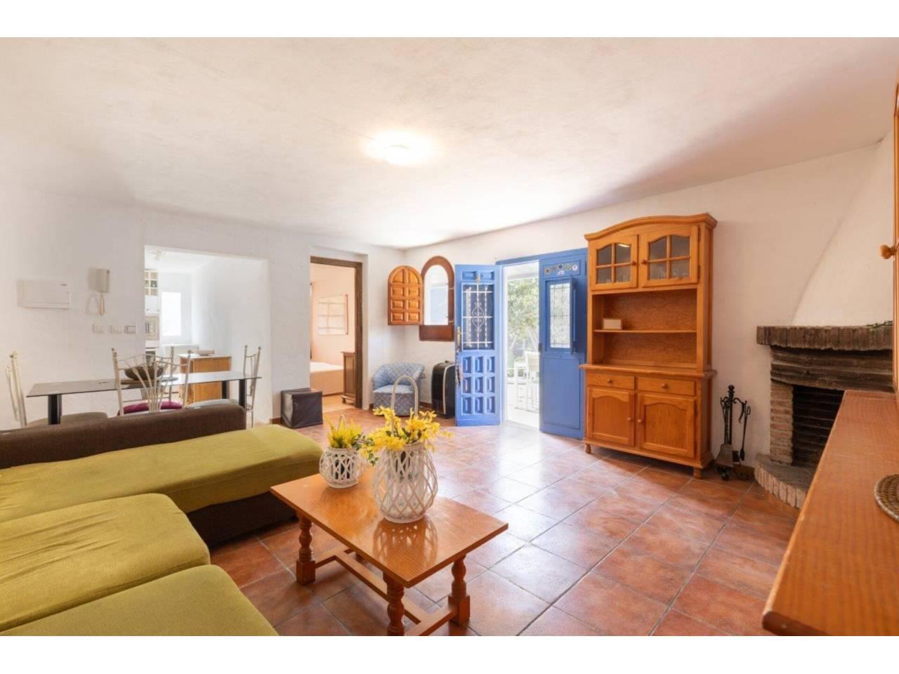 Chalet for Sale in Almuñécar
