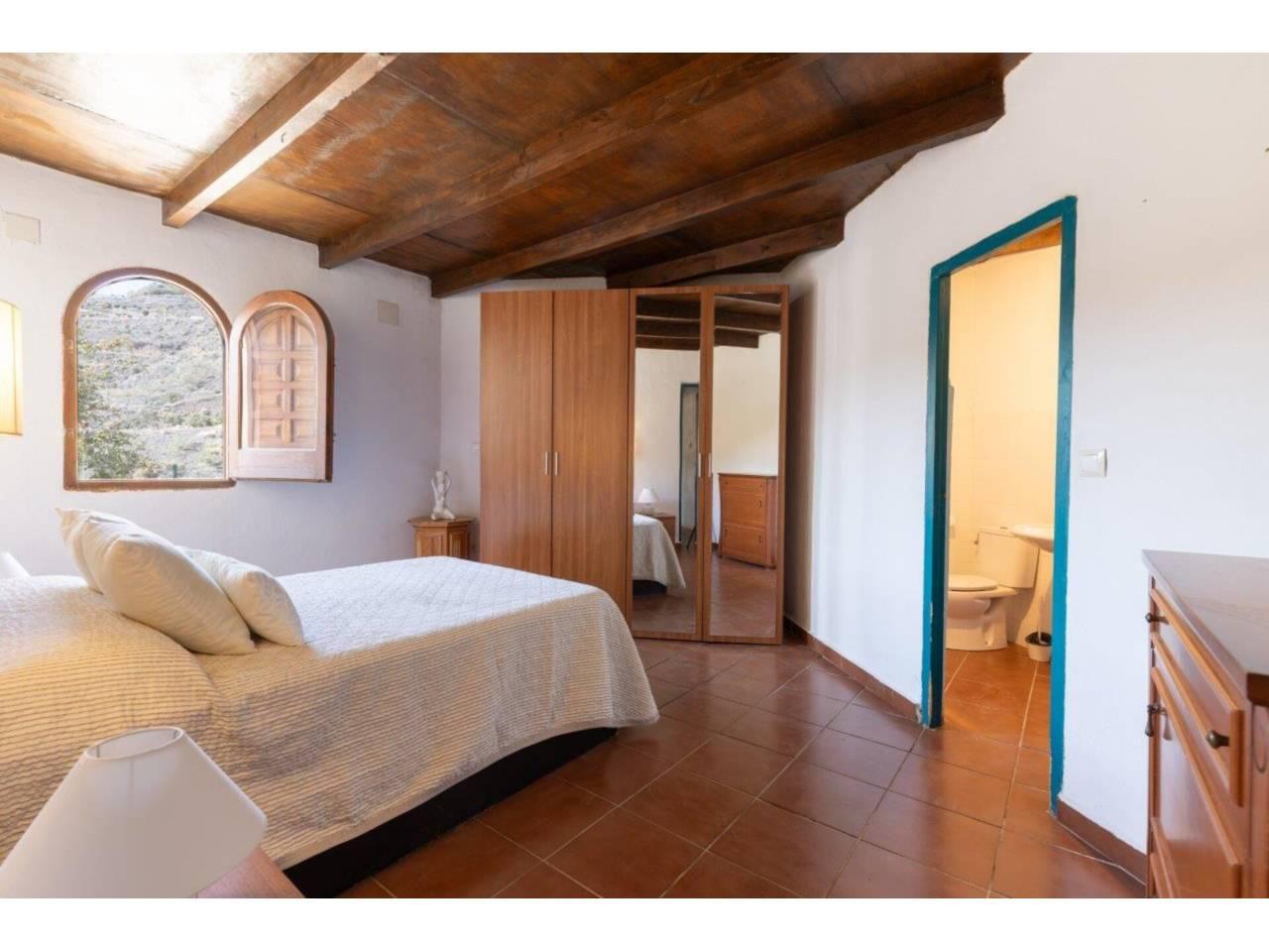 Chalet for Sale in Almuñécar