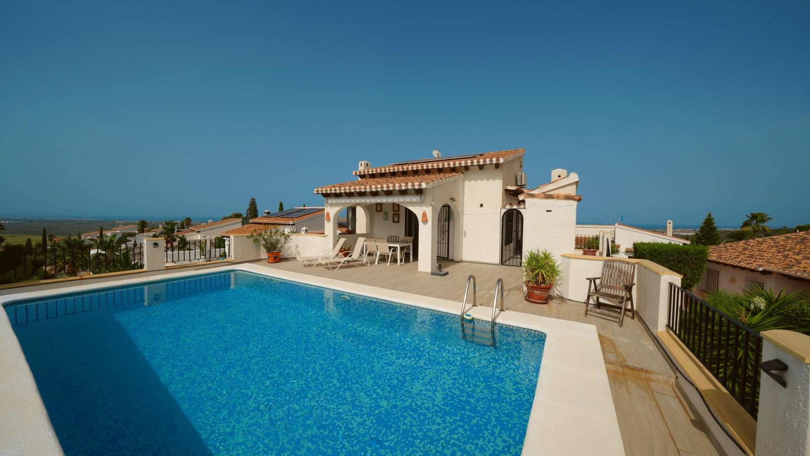 Villa for Sale in Pego