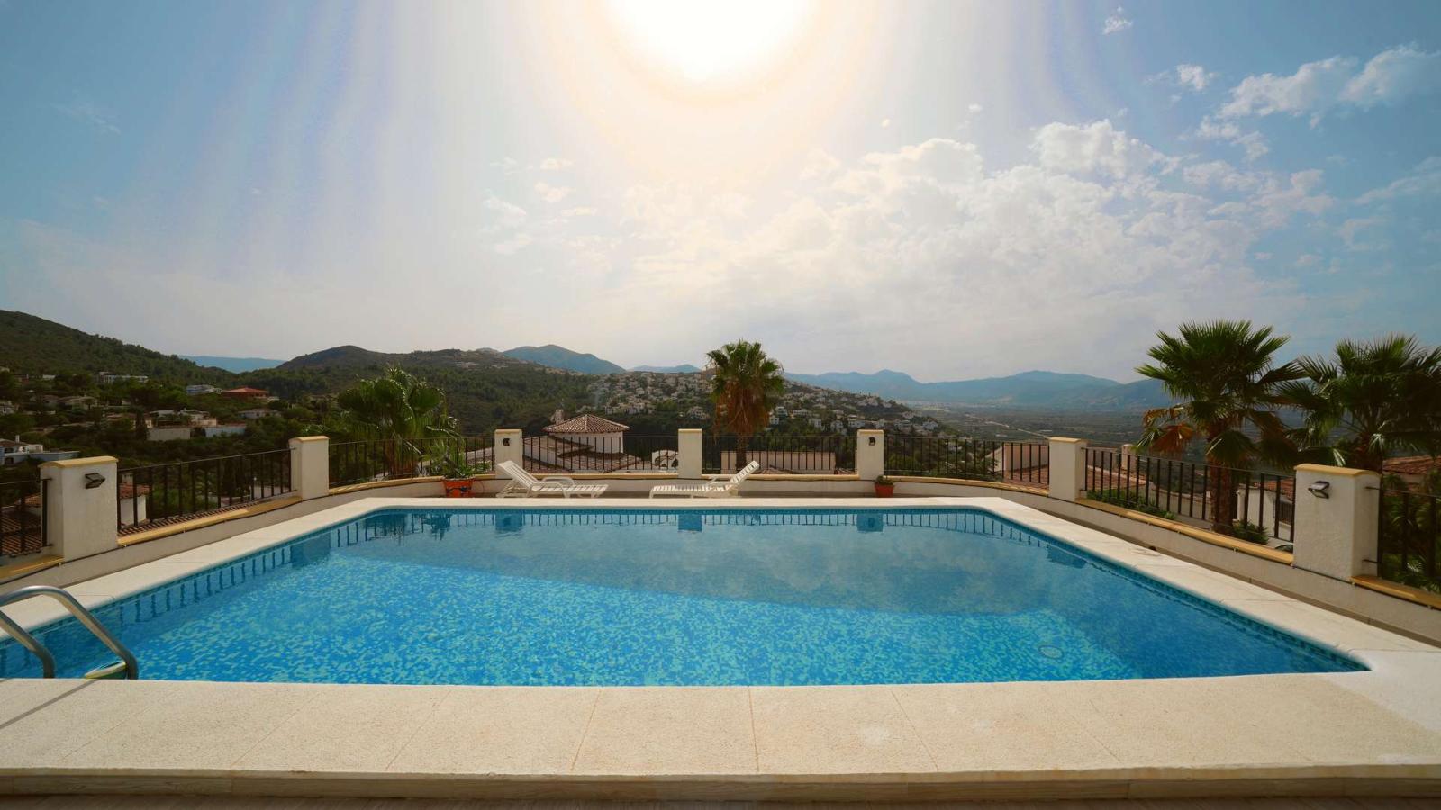 Villa for Sale in Pego
