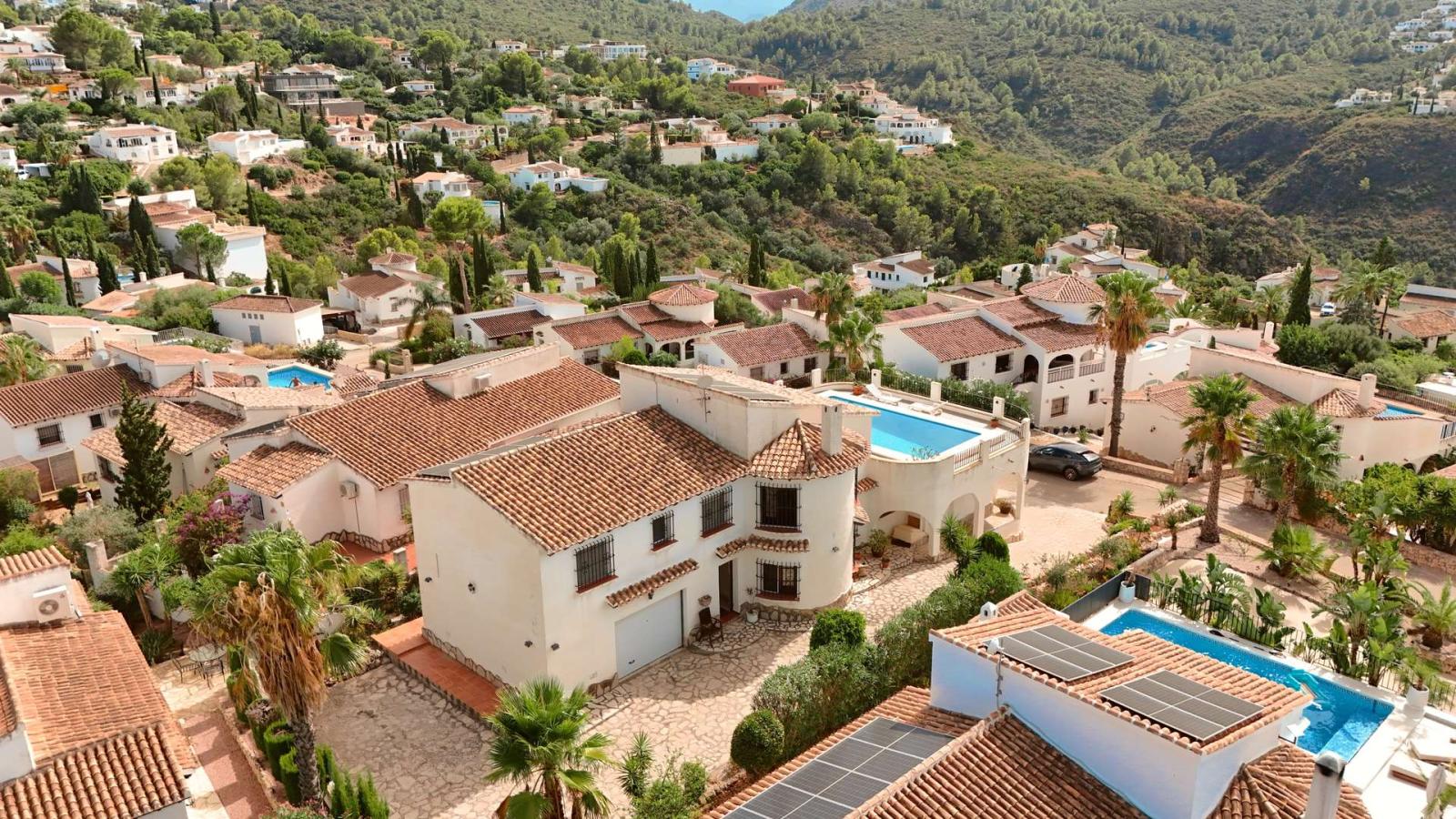 Villa for Sale in Pego
