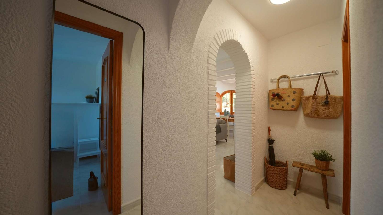 Villa for Sale in Pedreguer