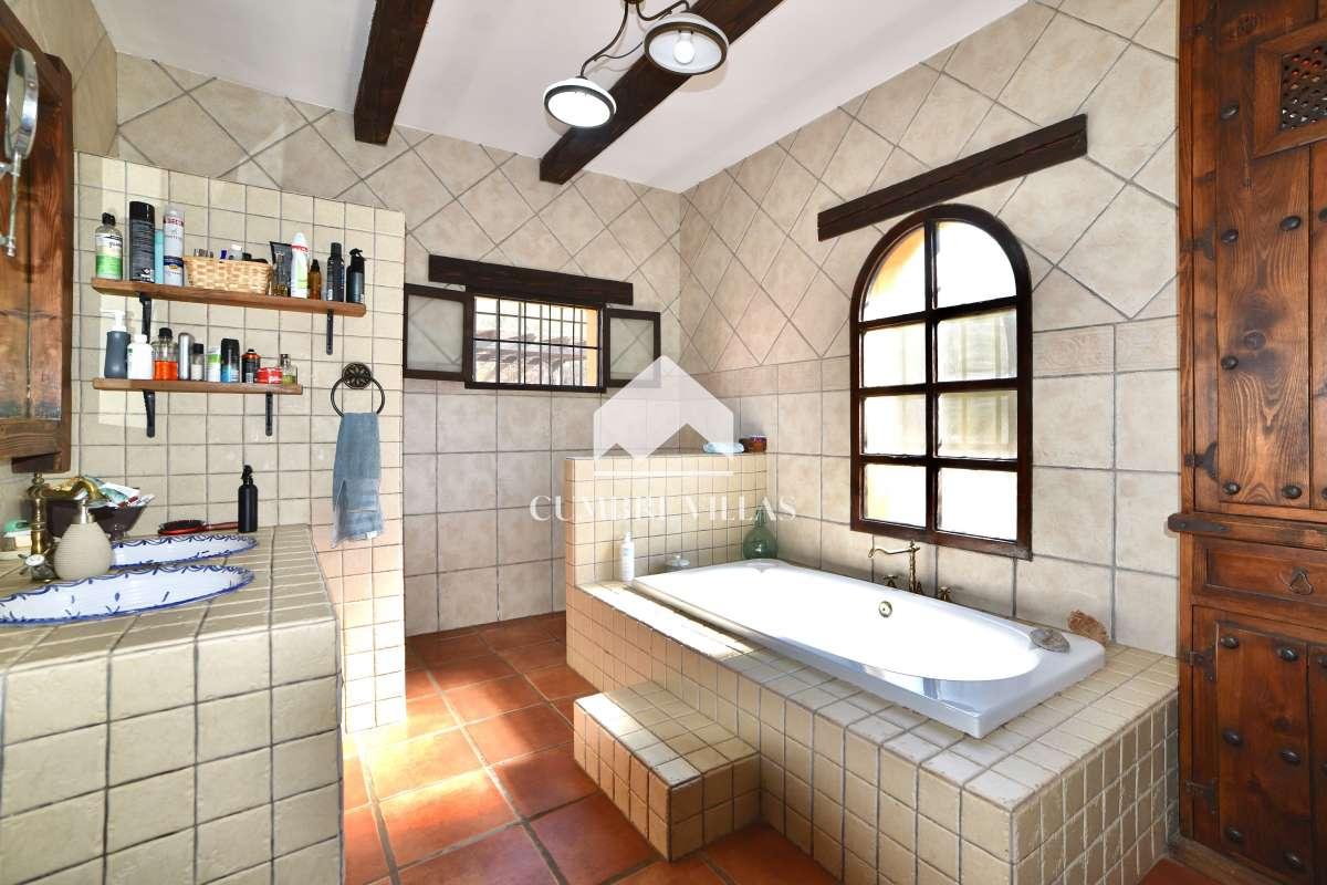House for Sale in Motril