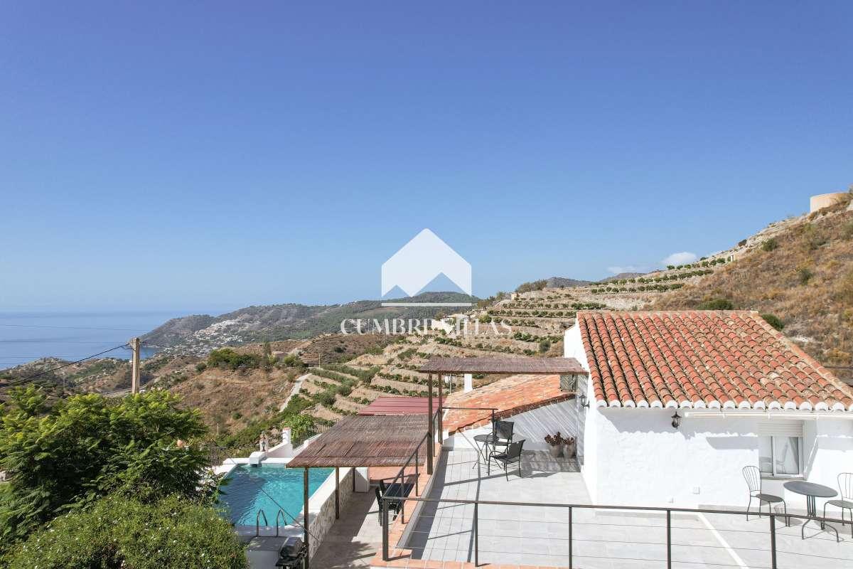 House for Sale in Almuñécar