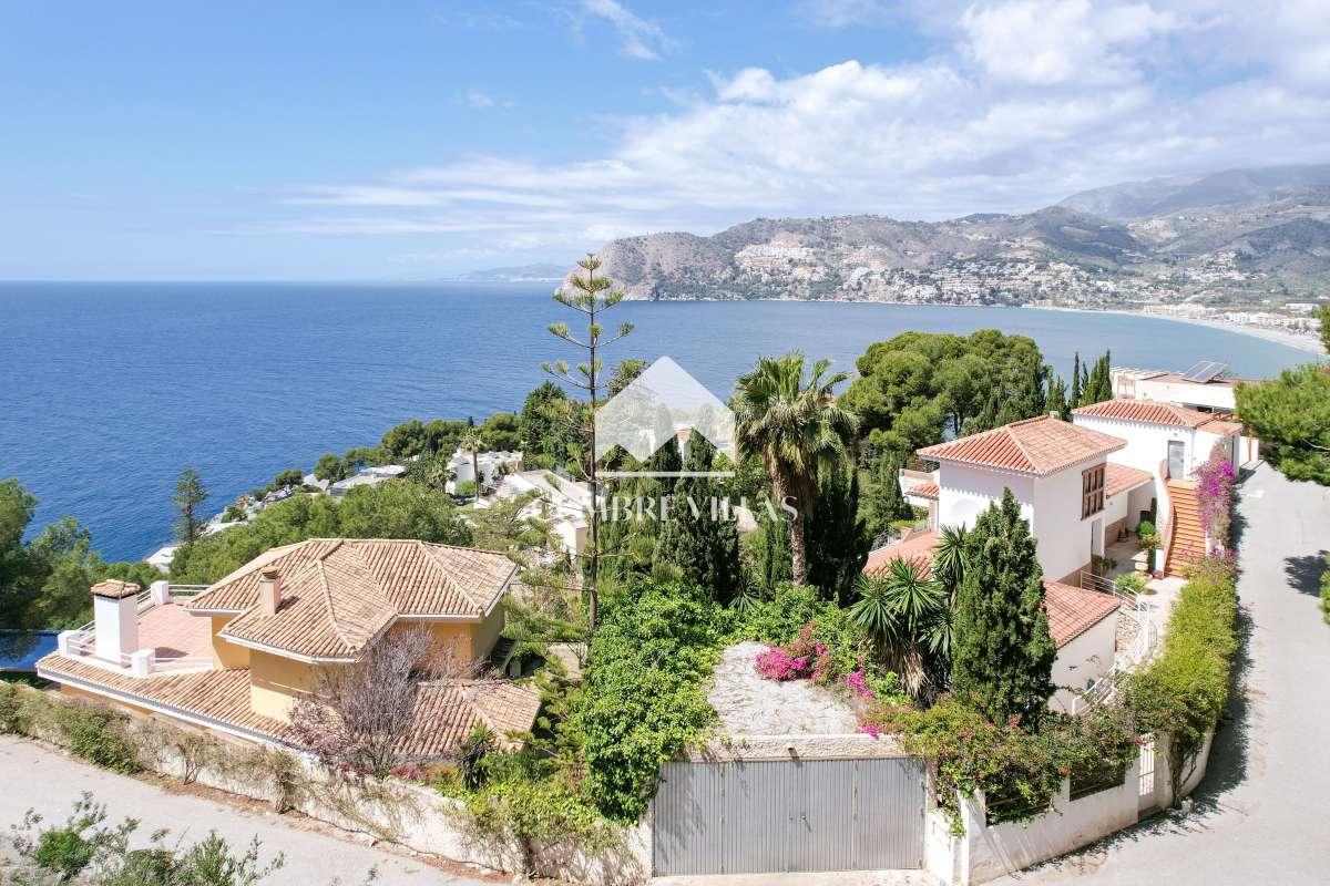 Plot for Sale in Almuñécar
