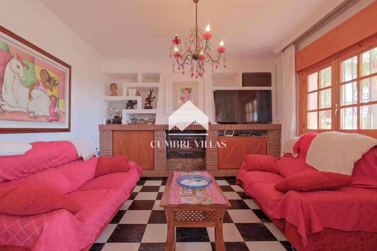 House for Sale in Itrabo