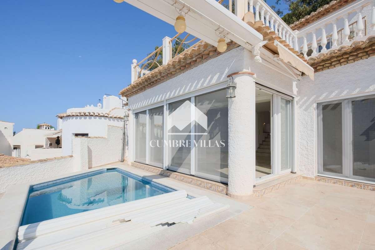 Villa for Sale in Salobreña