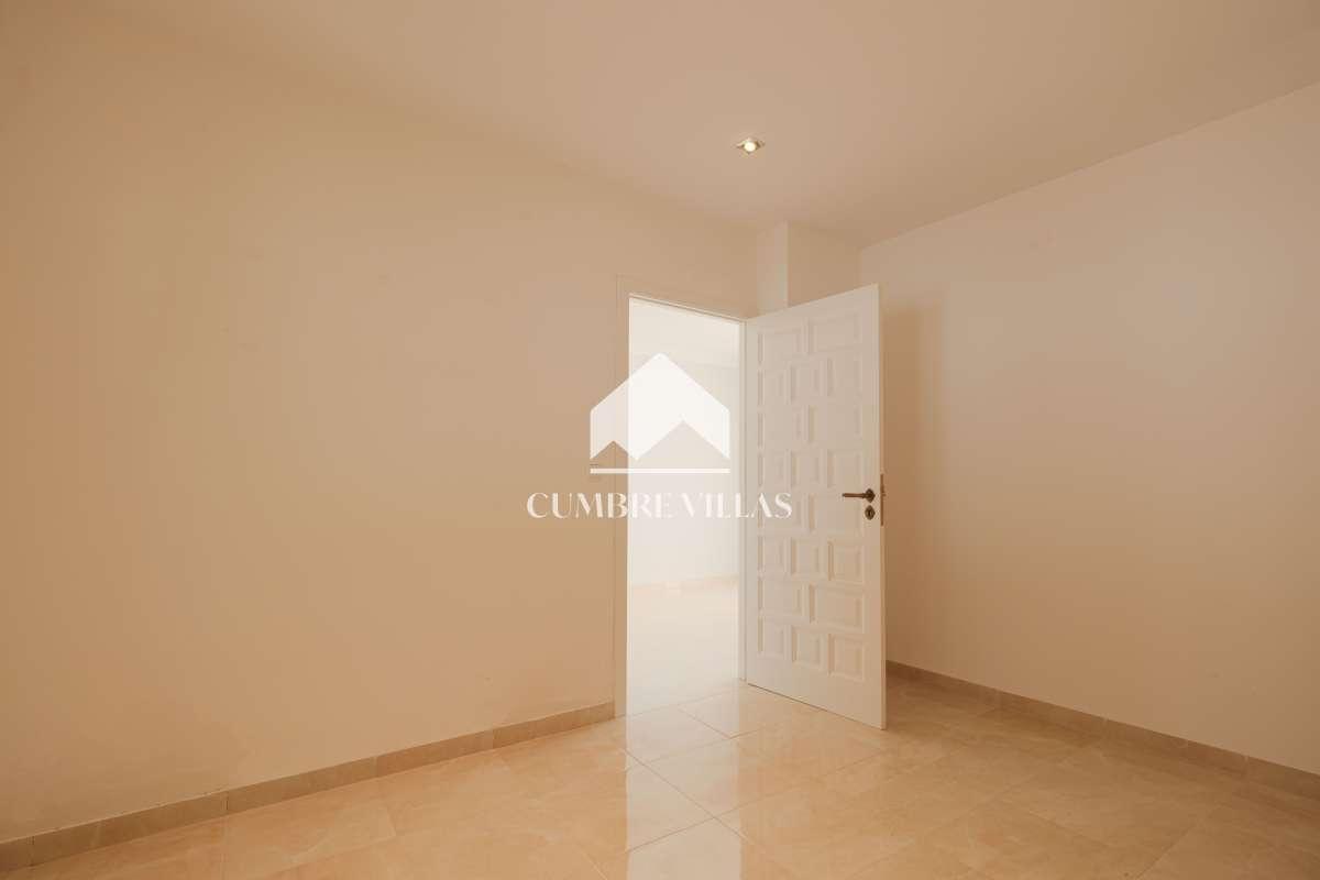 Villa for Sale in Salobreña