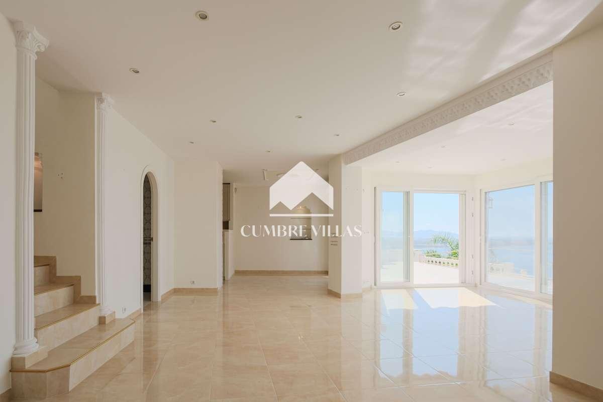 Villa for Sale in Salobreña