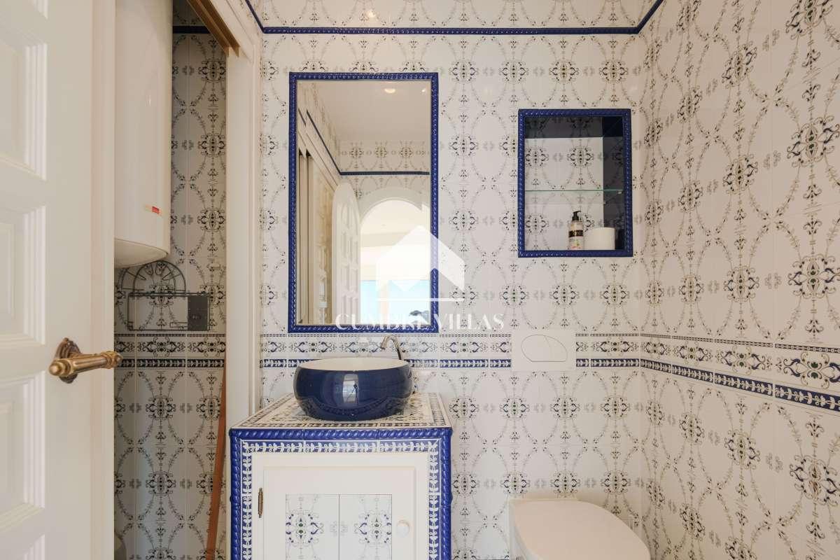 Villa for Sale in Salobreña