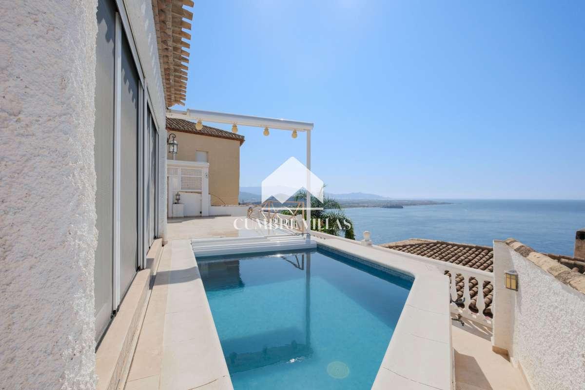Villa for Sale in Salobreña
