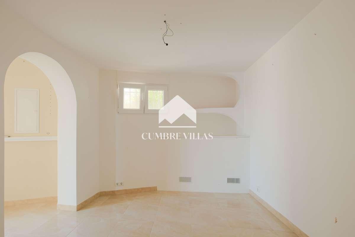Villa for Sale in Salobreña