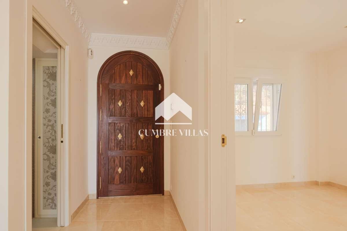 Villa for Sale in Salobreña