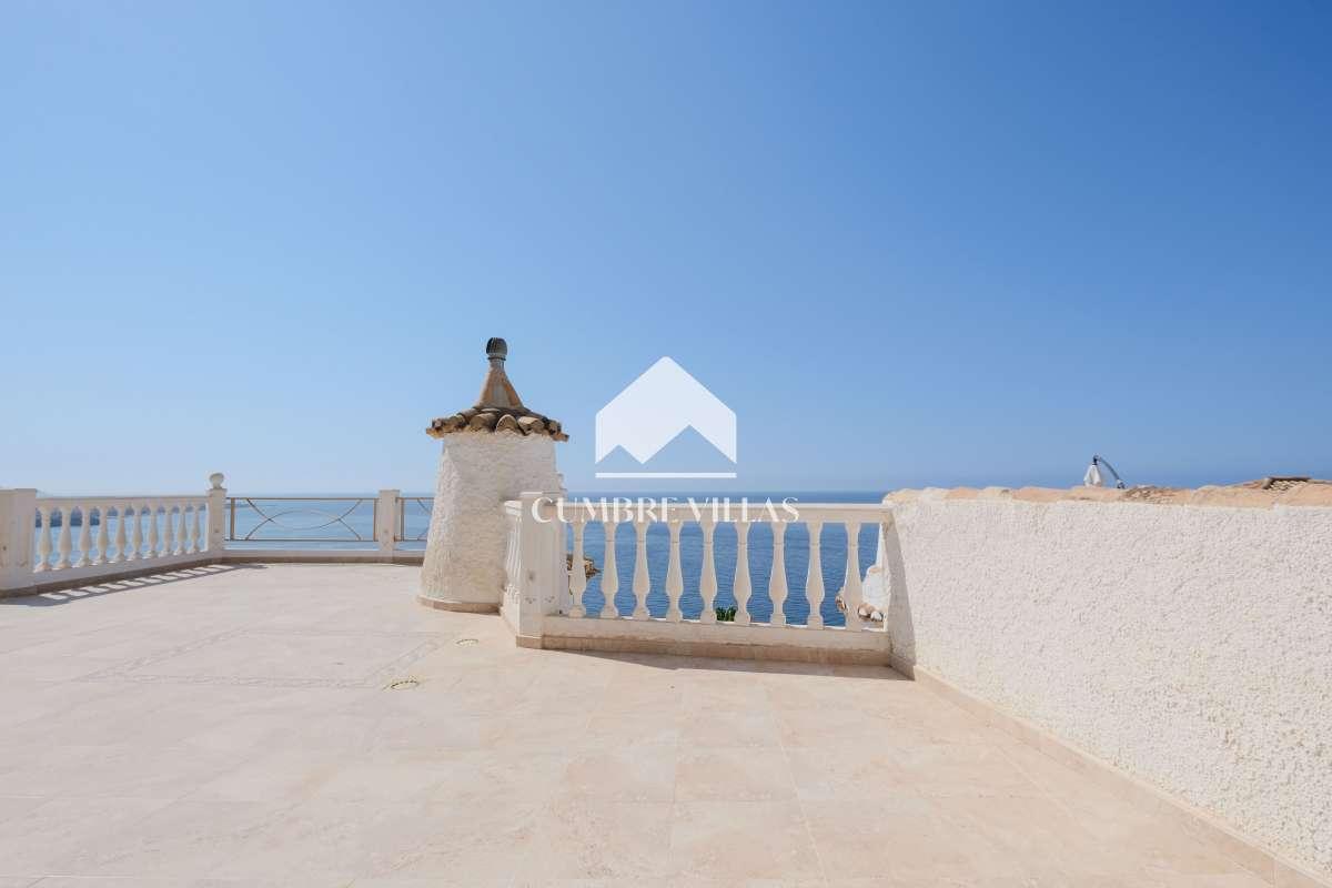 Villa for Sale in Salobreña