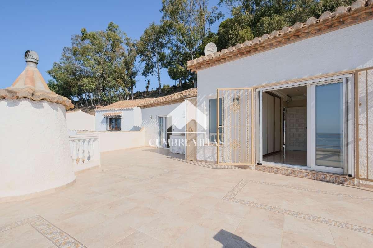 Villa for Sale in Salobreña