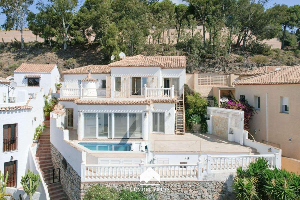 Villa for Sale in Salobreña
