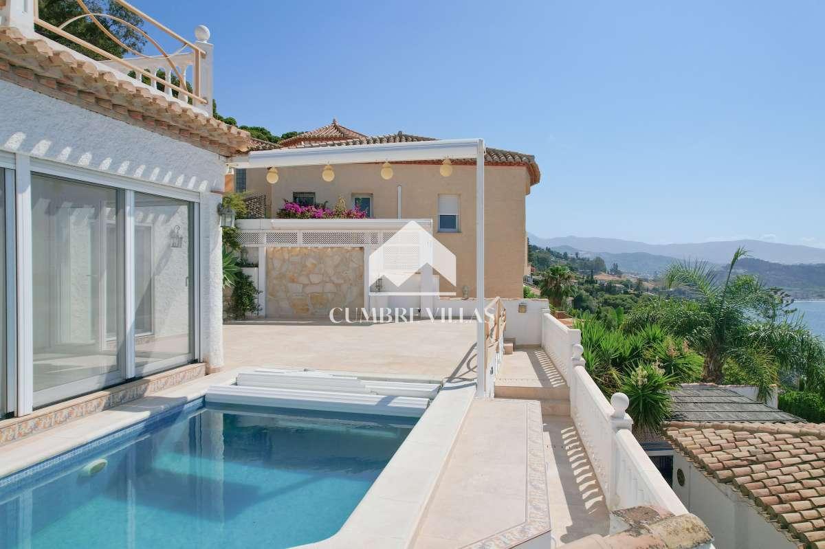 Villa for Sale in Salobreña