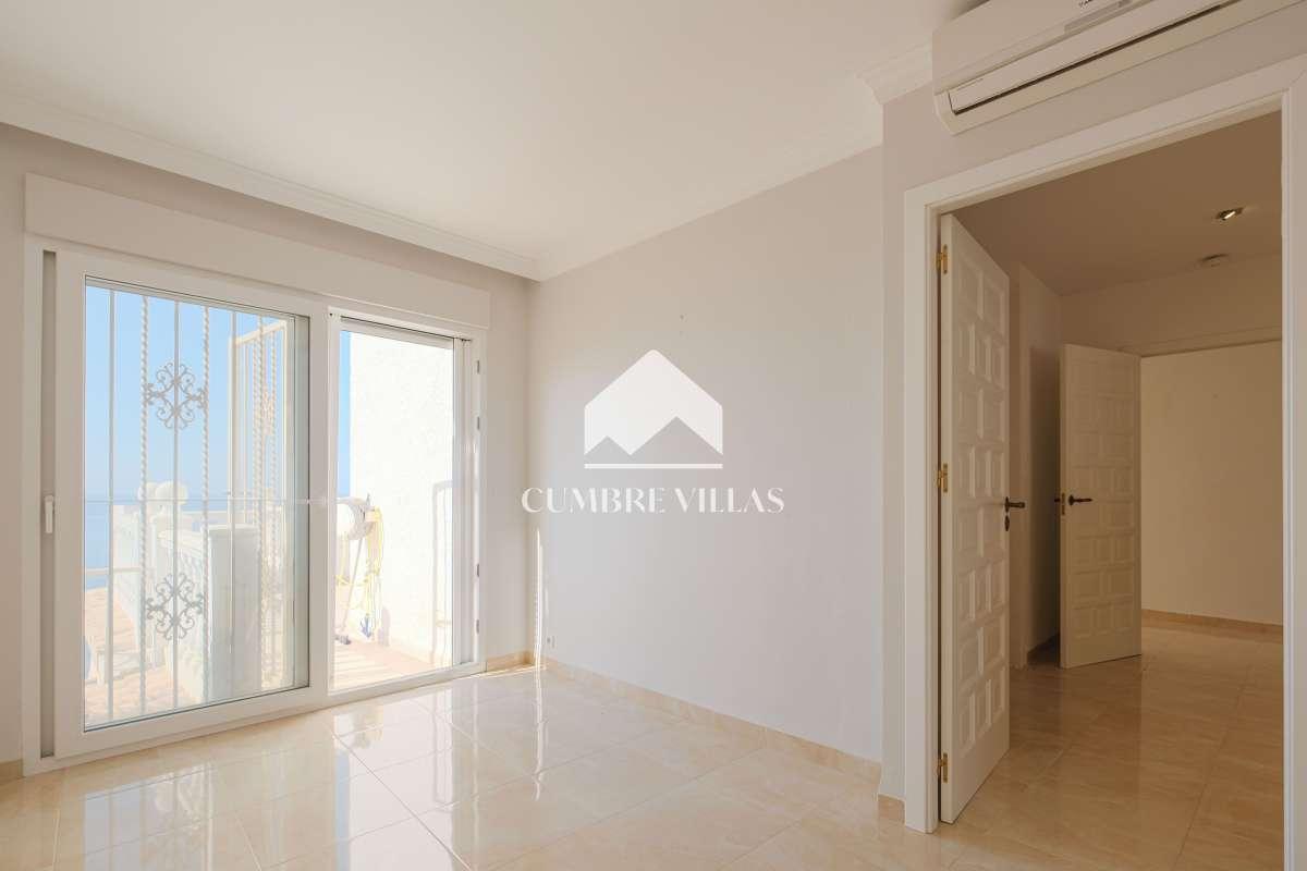 Villa for Sale in Salobreña