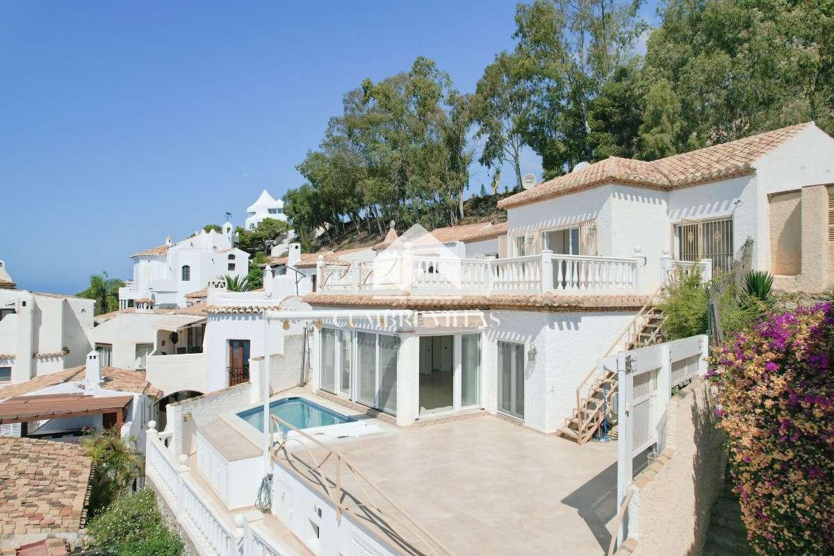 Villa for Sale in Salobreña